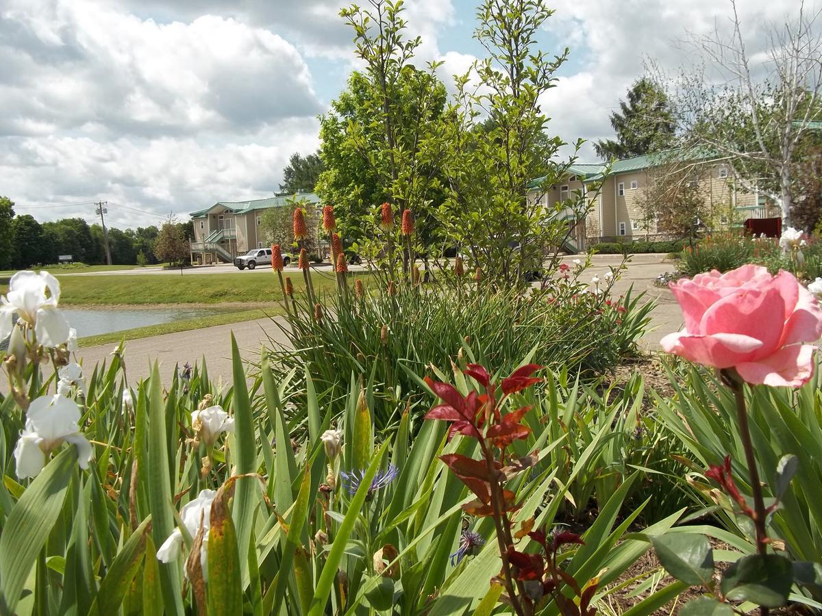 Fairway Suites At The Peak French Creek المظهر الخارجي الصورة