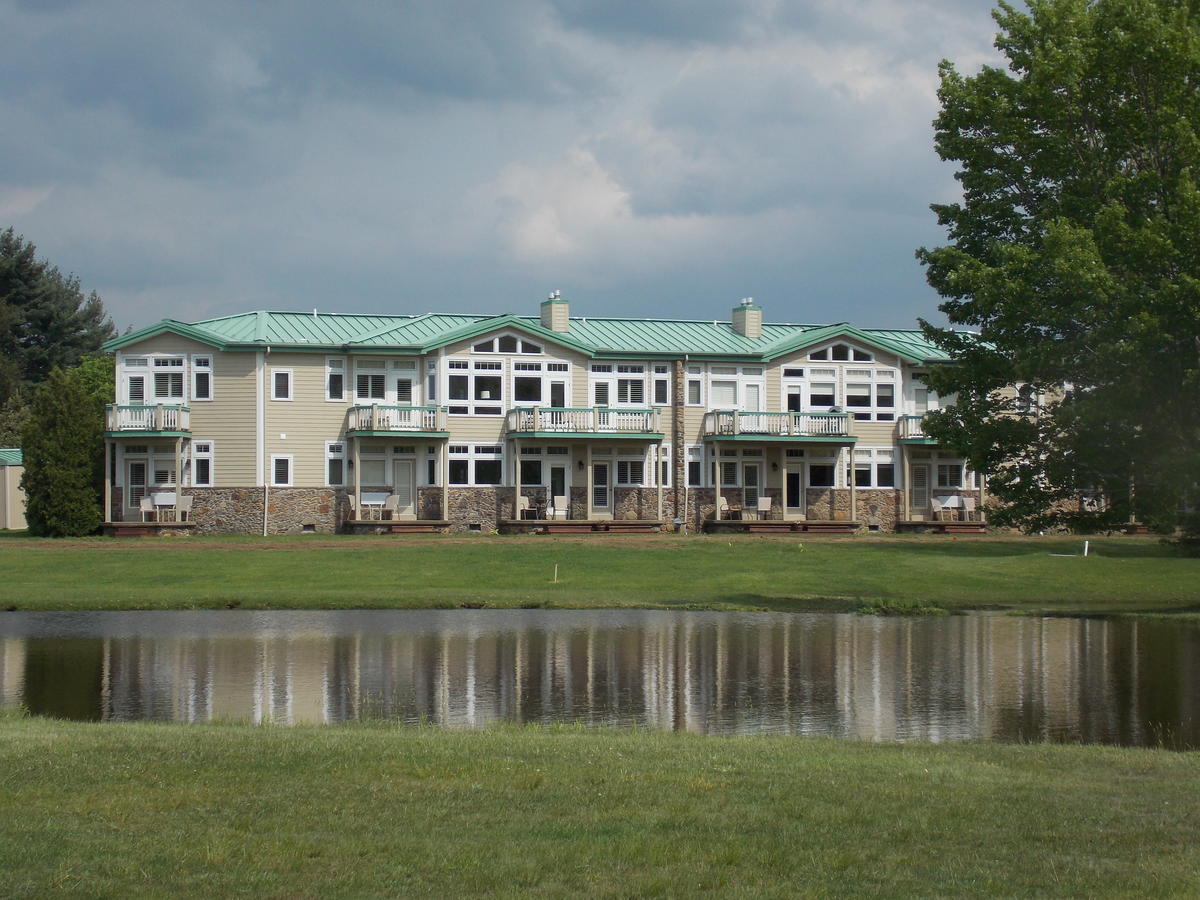 Fairway Suites At The Peak French Creek المظهر الخارجي الصورة